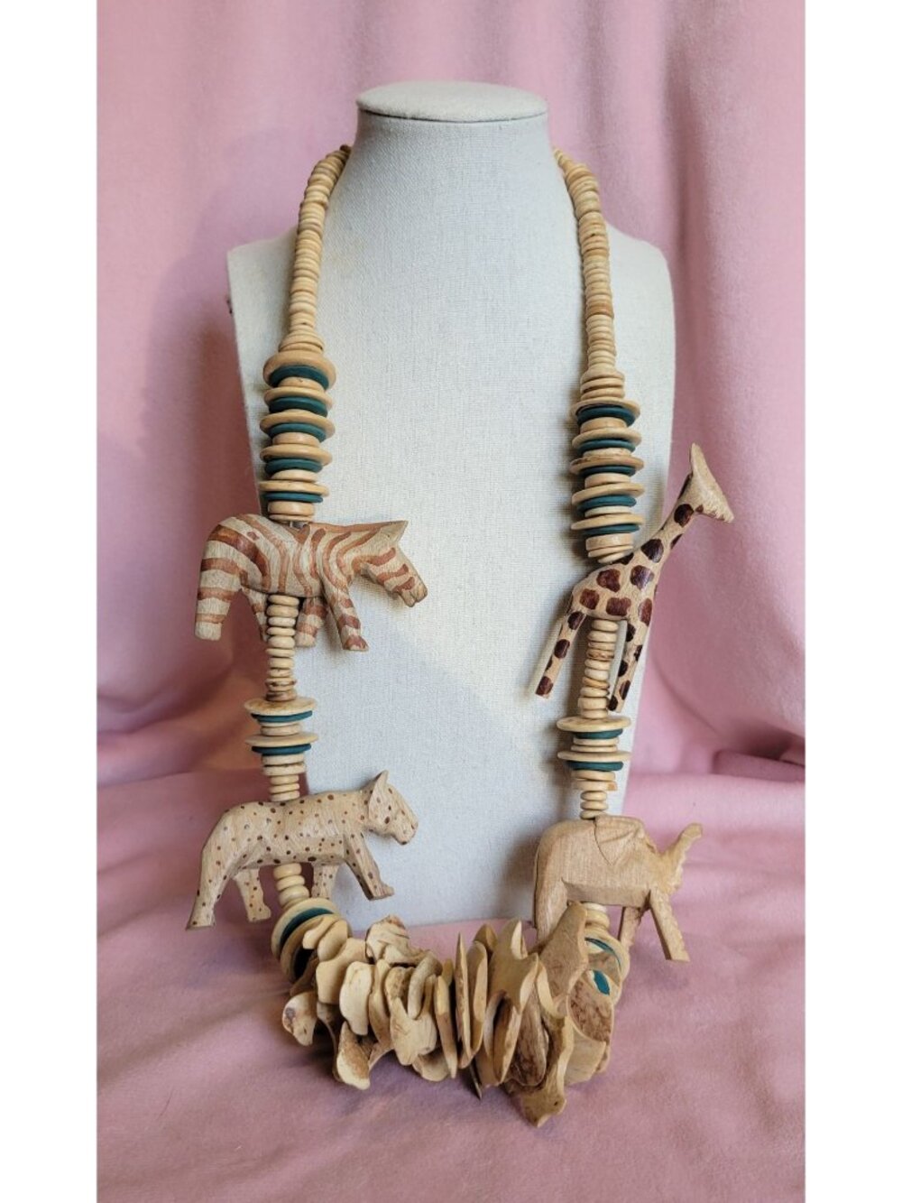 Faux wood Safari Animal Giraffe Elephant Zebra Disk Bead Statement Necklace N1G
